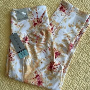🆕 Ideology Tie-Dye Leggings in White, Tan & Burgundy